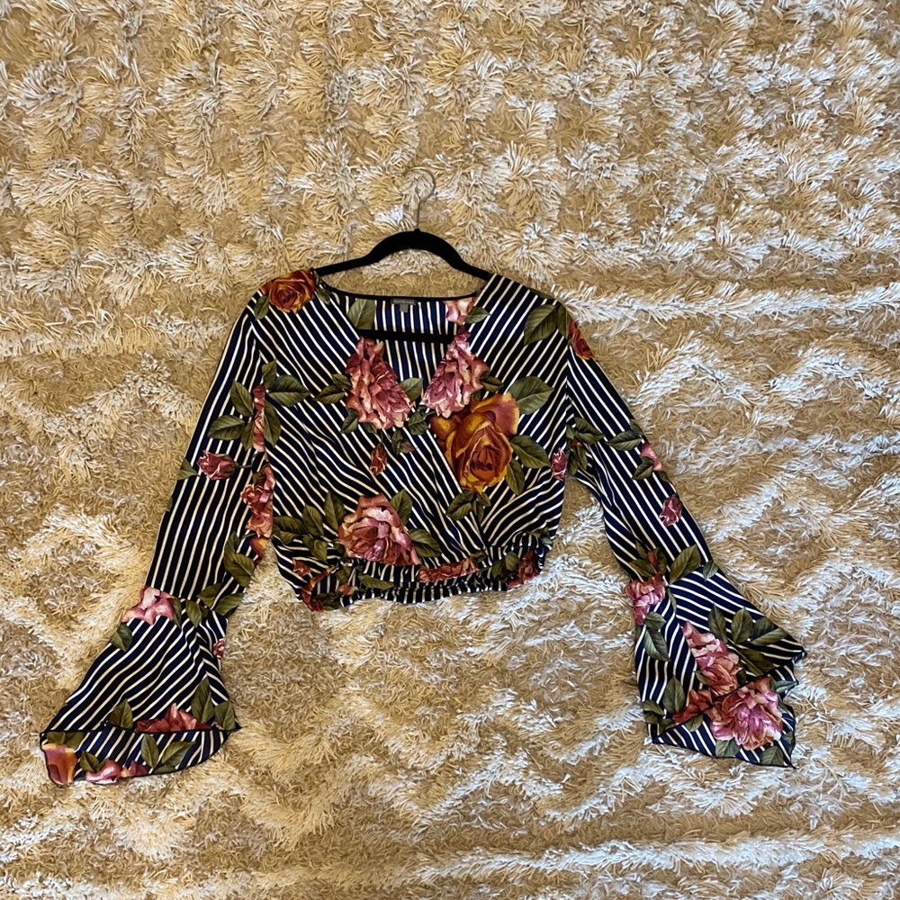 Charlotte riser long sleeve crop